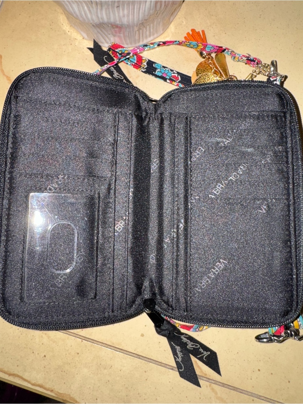 Vera Bradley Paisley Crossbody Wristlet - EUC - Picture 6 of 8